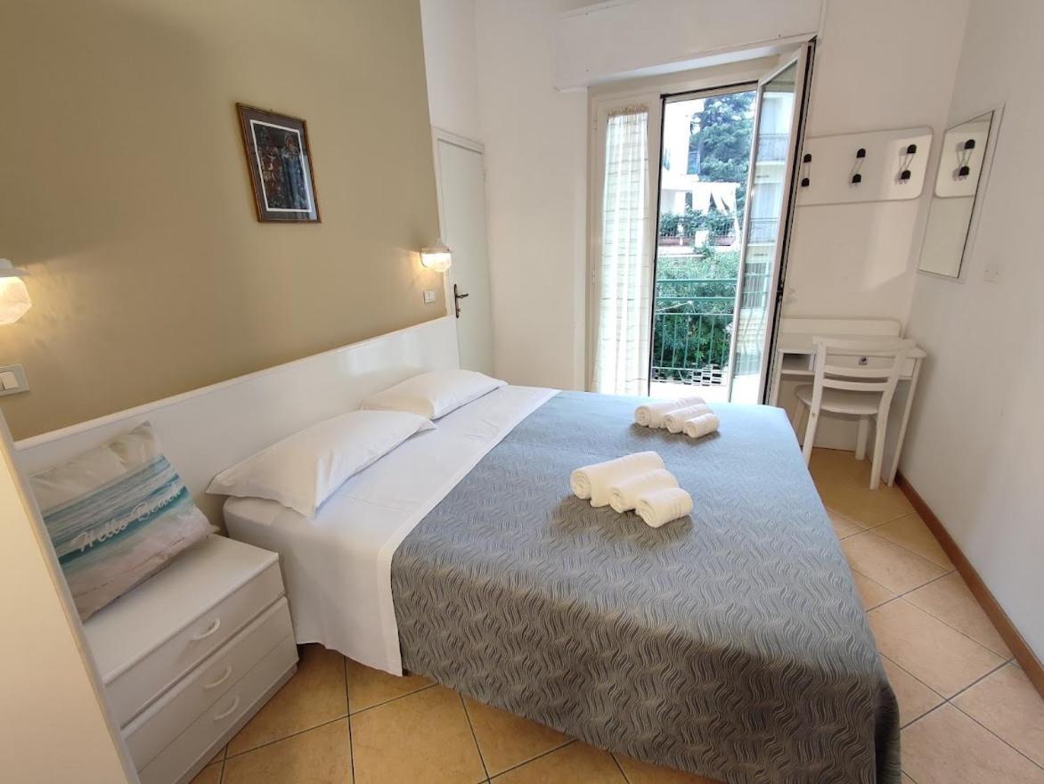 Hotel Athena B&B Gabicce Mare Εξωτερικό φωτογραφία